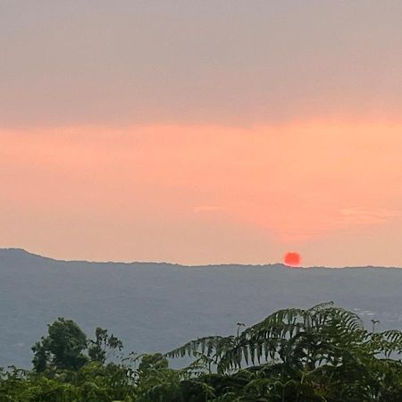 Hotel Magic Mountain,Mahābaleshwar Buitenkant foto