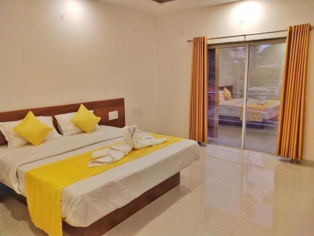 Hotel Magic Mountain,Mahābaleshwar Buitenkant foto