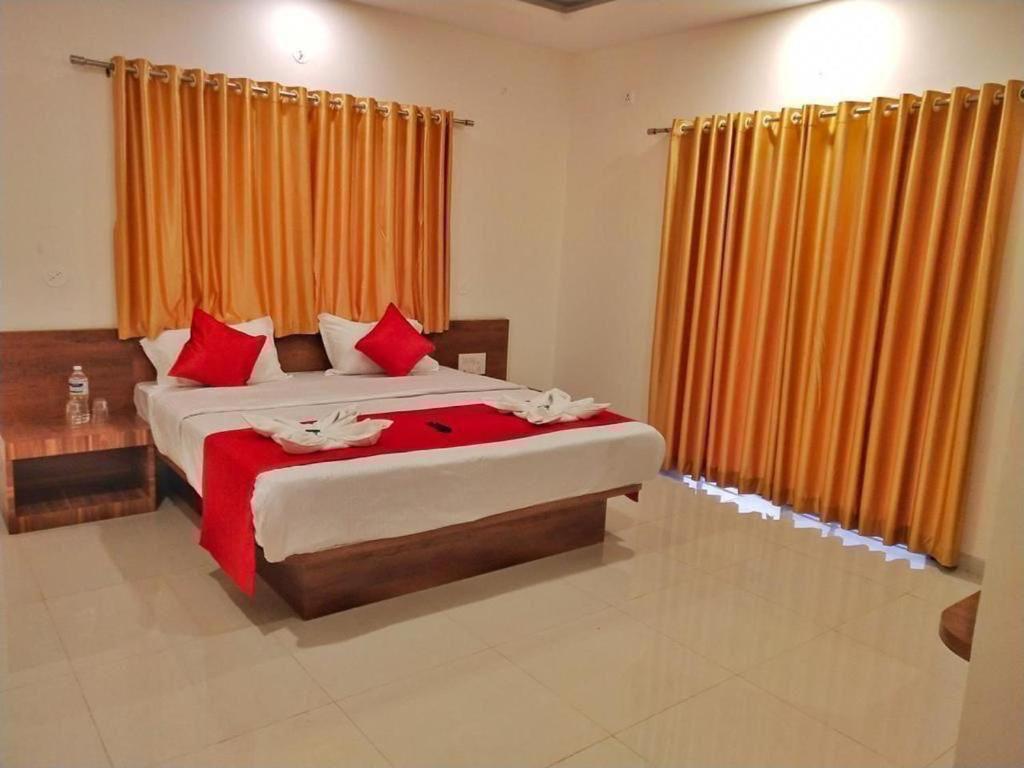 Hotel Magic Mountain,Mahābaleshwar Buitenkant foto